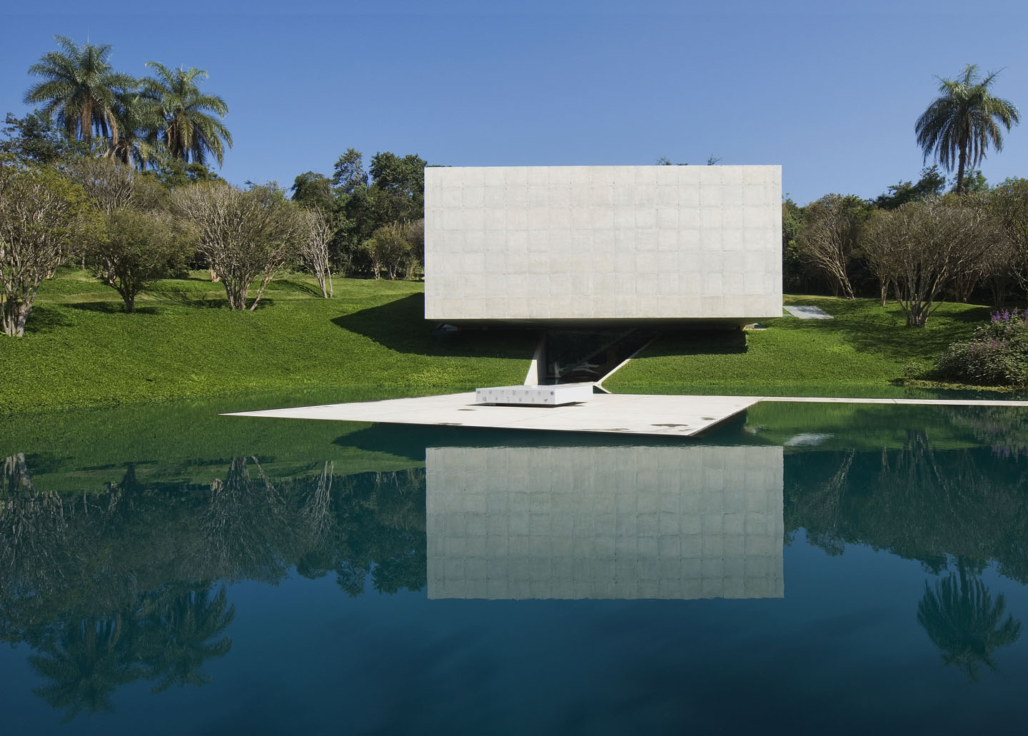 Inhotim / Adriana Varejão Pavillion