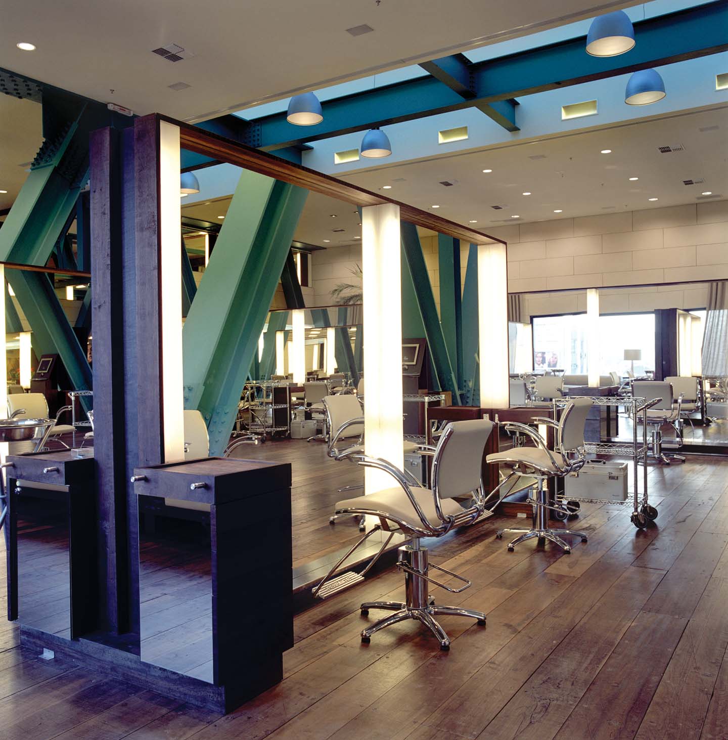 Studio W Hairdressers